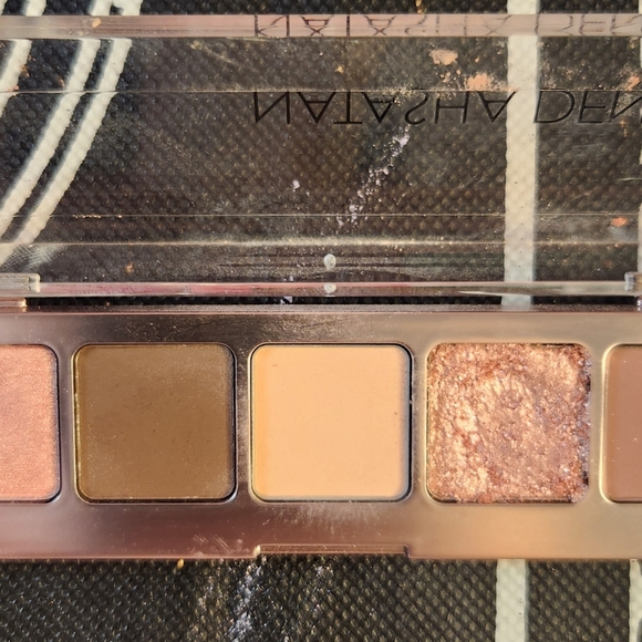 Natasha Denona Mini Rose Eyeshadow Palette - Picture 2 of 6